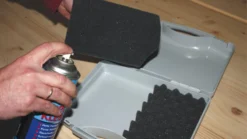 Beko TecLine Kraft-Sprühkleber 9 Beko TecLine Kraft-Sprühkleber -Bauchemikalien Geschäft Kraft Spruehkleber 02