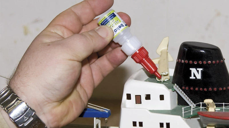 Beko Allbond-Fluid Transparent - Sekundenkleber 4 Beko Allbond-Fluid Transparent - Sekundenkleber – Bild 2