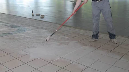 Weber.prim 803 - Haftgrundierung Für Nicht Saugende Untergründe 4 Weber.prim 803 - Haftgrundierung Für Nicht Saugende Untergründe – Bild 2